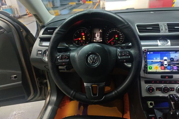 Used Volkswagen Magotan 2012 1.8TSI Prestige Model Steering Wheel