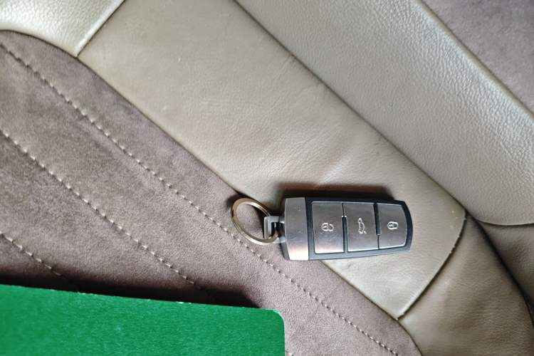 Used Volkswagen Magotan 2012 1.8TSI Prestige Model Vehicle Key