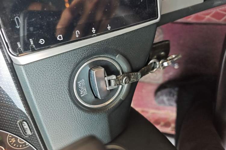 Used Volkswagen Magotan 2012 1.8TSI Luxury Model Vehicle Key