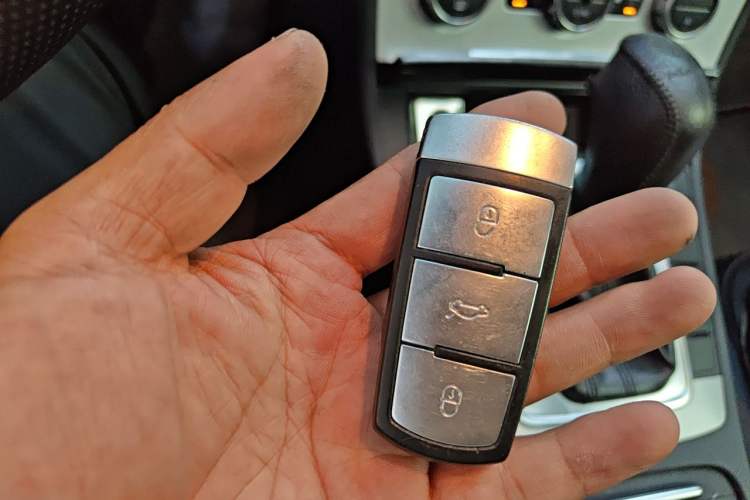 Used Volkswagen Magotan 2012 1.8TSI Prestige Model Vehicle Key