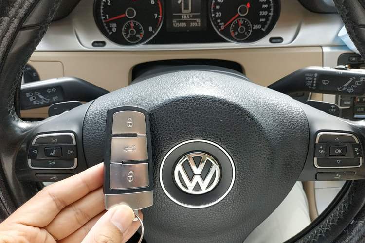 Used Volkswagen Magotan 2012 Travel Edition 2.0 TSI Four-Wheel Drive Luxury Version Vehicle Key