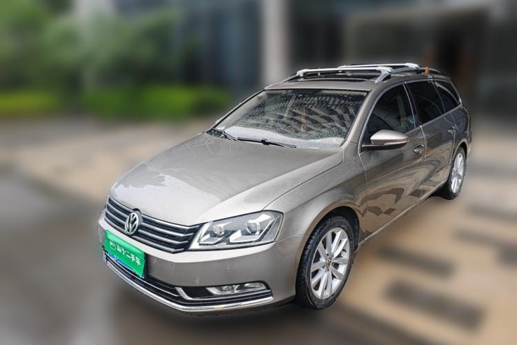 Used Volkswagen Magotan 2012 Travel Edition 2.0 TSI Comfort Version Guazi used car, China used car export, Used car for sale, Used cars, Cheapest cars for sale