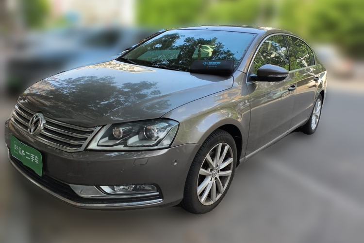 Used Volkswagen Magotan 2012 Facelift 1.8TSI Prestige Model Guazi used car, China used car export, Used car for sale, Used  cars, Cheapest cars for sale