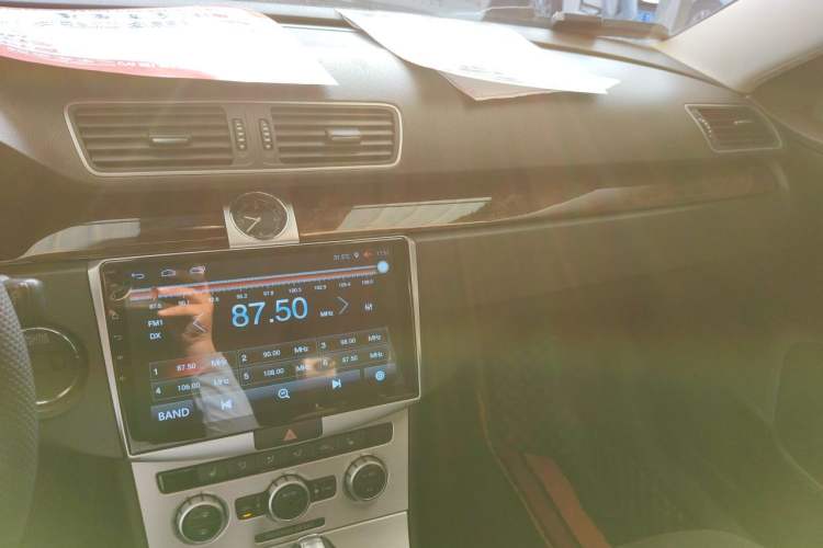 Used Volkswagen Magotan 2012 Travel Edition 2.0 TSI Comfort Version Audio And AC Panel