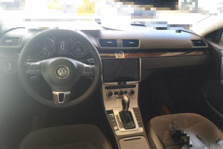 Used Volkswagen Magotan 2012 Travel Edition 2.0 TSI Comfort Version Center Console