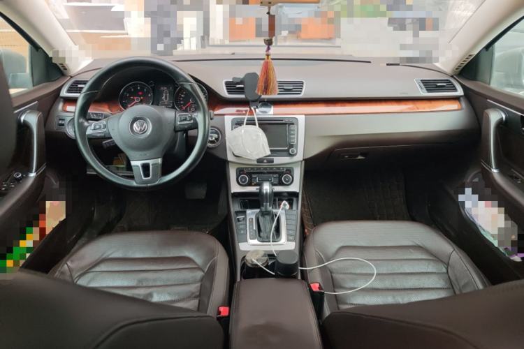 Used Volkswagen Magotan 2012 Travel Edition 2.0 TSI Luxury Version Center Console
