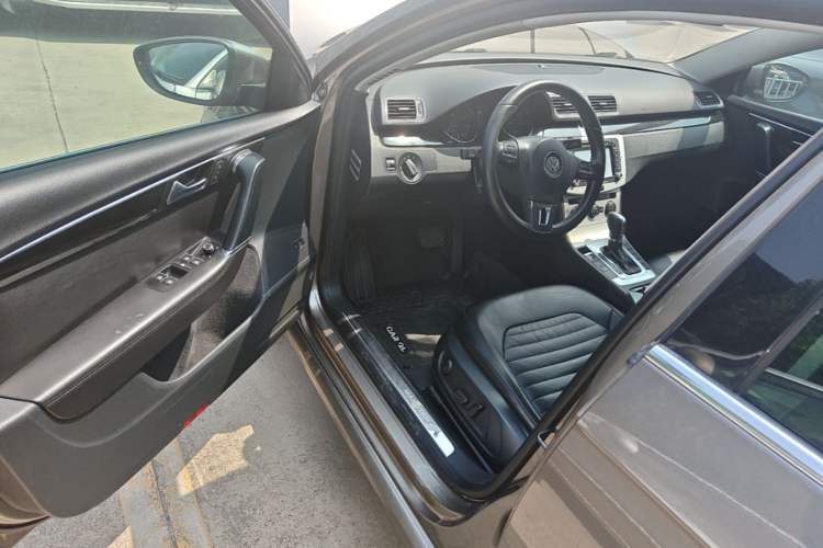 Used Volkswagen Magotan 2012 Revised 1.8TSI Luxury Version Driver Seat