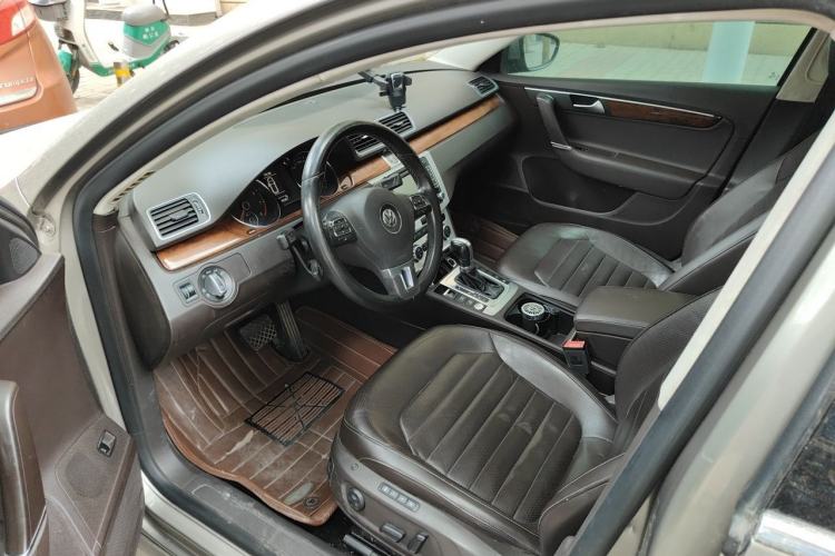 Used Volkswagen Magotan 2012 Travel Edition 2.0 TSI Luxury Version Driver Seat
