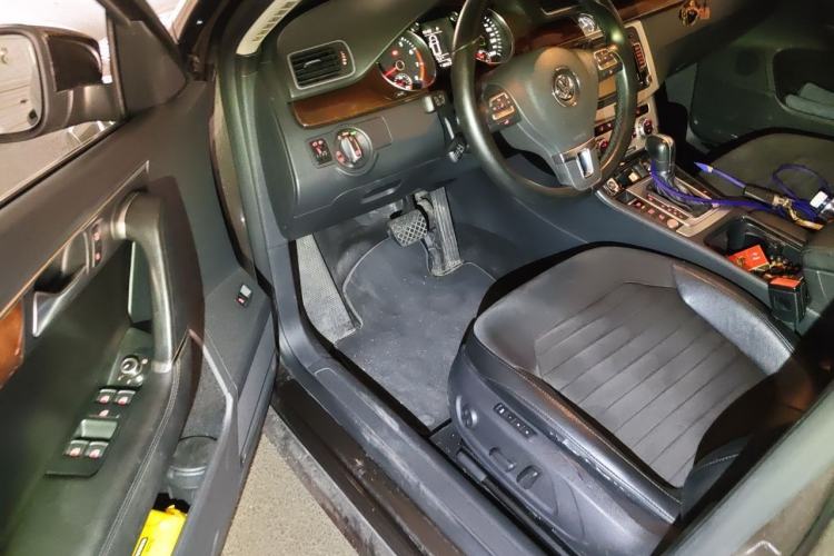 Used Volkswagen Magotan 2012 Travel Edition 2.0 TSI Comfort Version Driver Seat