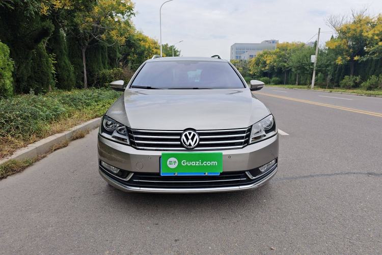 Used Volkswagen Magotan 2012 Travel Edition 2.0 TSI Comfort Version Exterior 1