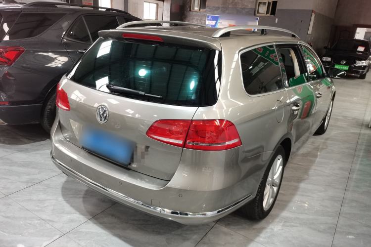 Used Volkswagen Magotan 2012 Travel Edition 2.0 TSI Comfort Version Exterior 4