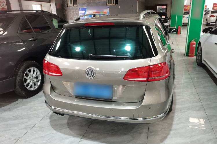 Used Volkswagen Magotan 2012 Travel Edition 2.0 TSI Comfort Version Exterior 5