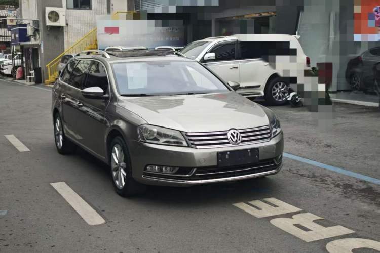 Used Volkswagen Magotan 2012 Travel Edition 2.0 TSI Comfort Version Exterior 5