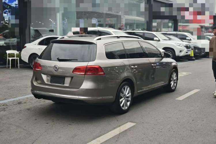 Used Volkswagen Magotan 2012 Travel Edition 2.0 TSI Comfort Version Exterior 6