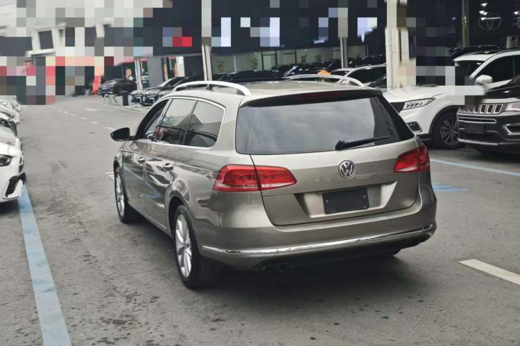 Used Volkswagen Magotan 2012 Travel Edition 2.0 TSI Comfort Version Exterior 8