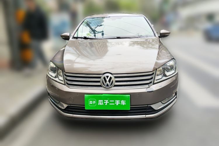 Used Volkswagen Magotan 2012 Facelift 2.0 TSI Prestige Model Front
