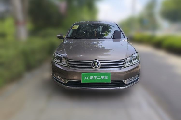 Used Volkswagen Magotan 2012 Revised Version 2.0 TSI Luxury Edition Front