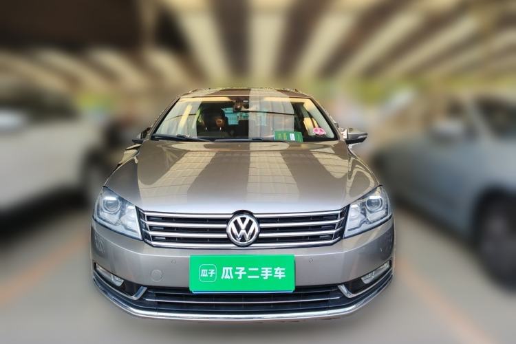 Used Volkswagen Magotan 2012 Travel Edition 2.0 TSI Comfort Version Front