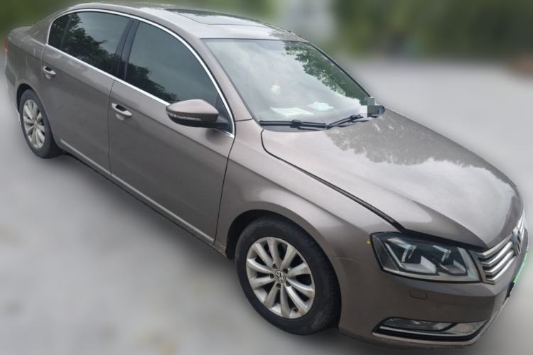Used Volkswagen Magotan 2012 Revised 1.8TSI Luxury Version Front Right 45 Deg