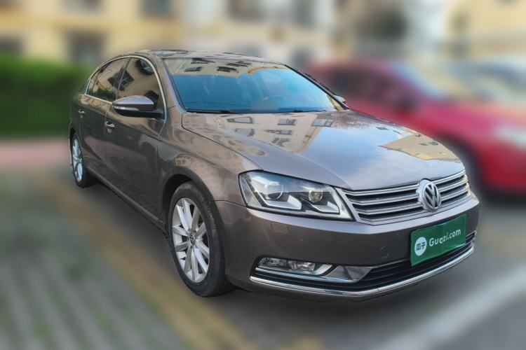 Used Volkswagen Magotan 2012 1.8TSI Prestige Model Front Right 45 Deg