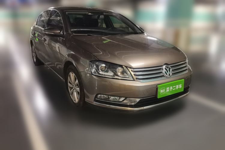 Used Volkswagen Magotan 2012 Revised 1.8TSI Luxury Version Front Right 45 Deg
