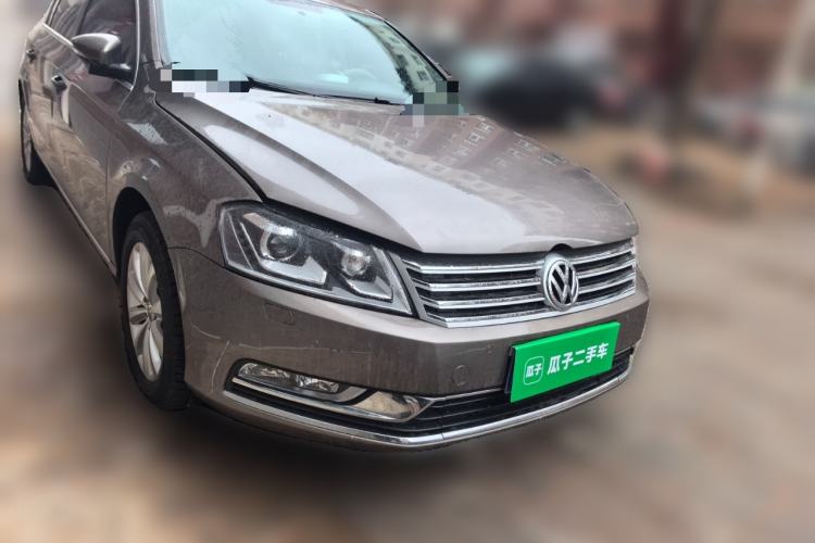 Used Volkswagen Magotan 2012 1.8TSI Luxury Model Front Right 45 Deg