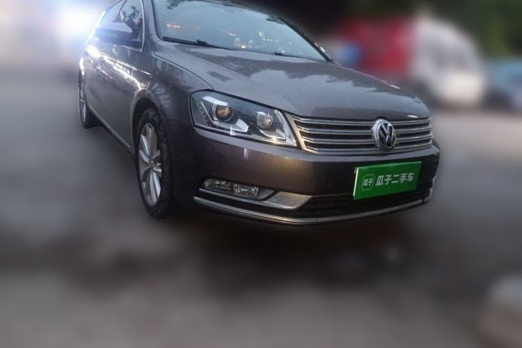 Used Volkswagen Magotan 2012 2.0 TSI Prestige Edition Front Right 45 Deg