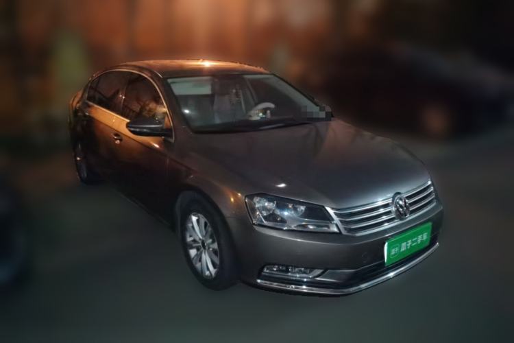 Used Volkswagen Magotan 2012 Revised Version 1.8TSI Leading Edition Front Right 45 Deg