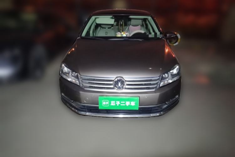 Used Volkswagen Magotan 2012 Revised Version 1.8TSI Leading Edition Front