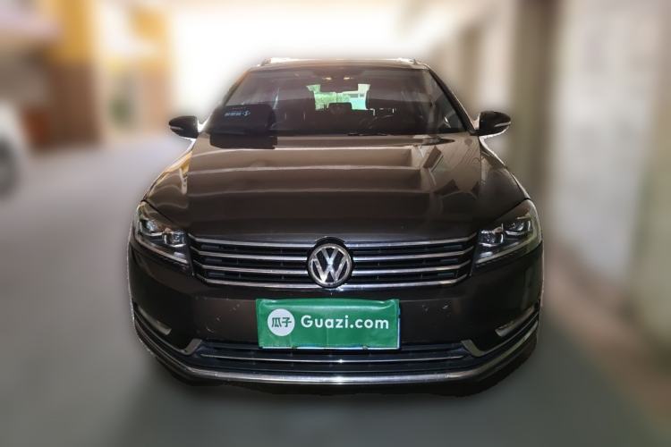 Used Volkswagen Magotan 2012 Travel Edition 2.0 TSI Comfort Version Front