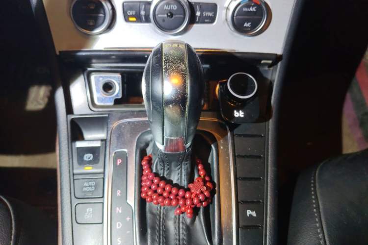 Used Volkswagen Magotan 2012 Revised 1.8TSI Luxury Version Gear Lever