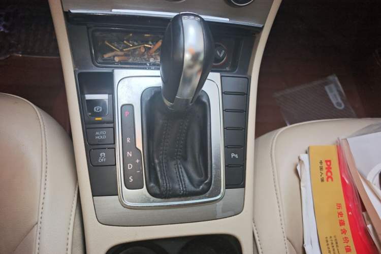 Used Volkswagen Magotan 2012 Revised 1.8TSI Luxury Version Gear Lever