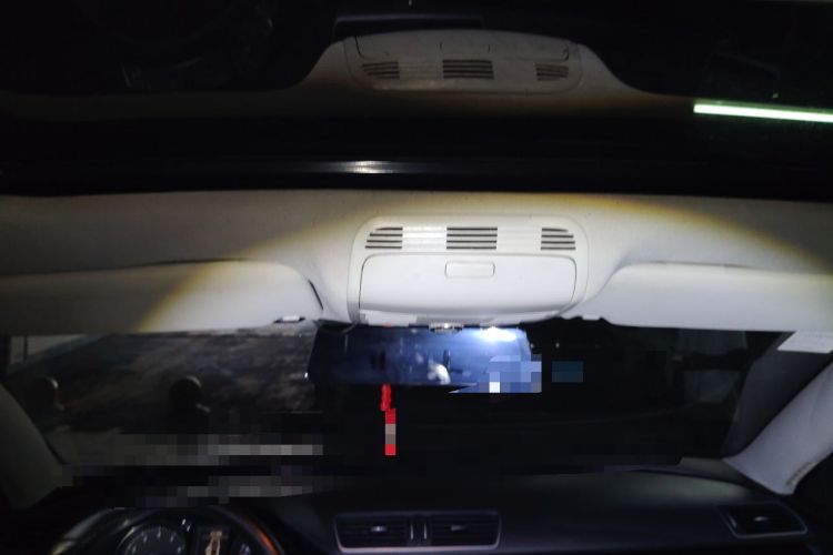 Used Volkswagen Magotan 2012 Revised 1.8TSI Luxury Version Headliner