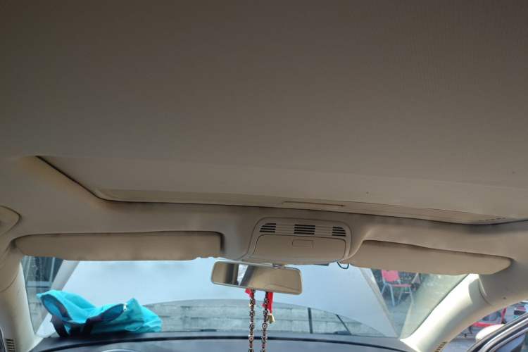 Used Volkswagen Magotan 2012 Revised Version 1.8TSI Leading Edition Headliner
