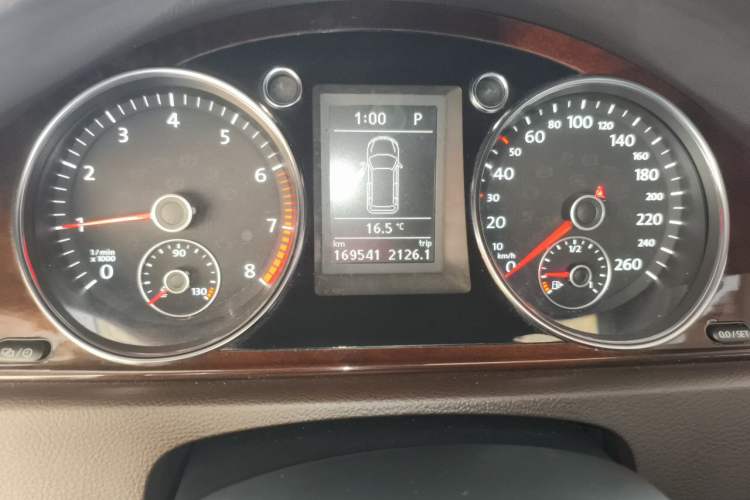 Used Volkswagen Magotan 2012 Travel Edition 2.0 TSI Comfort Version Instrument Cluster