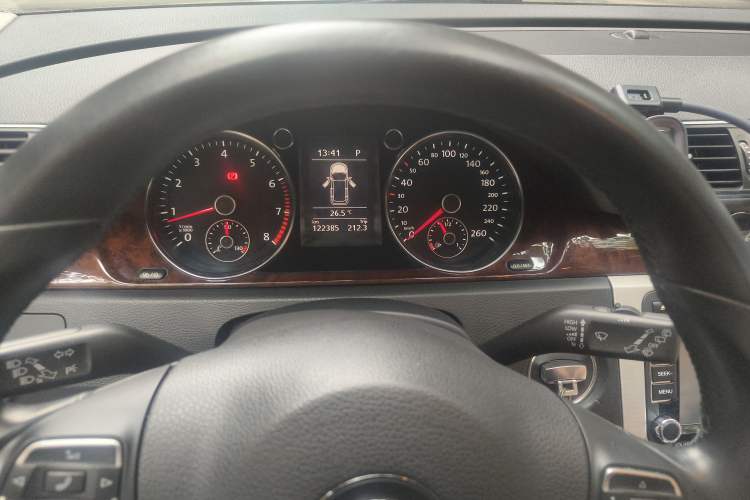 Used Volkswagen Magotan 2012 Travel Edition 2.0 TSI Comfort Version Instrument Cluster