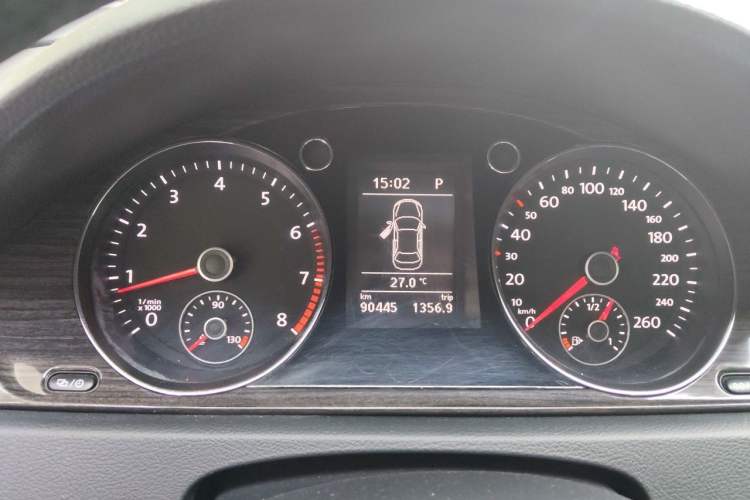 Used Volkswagen Magotan 2012 Facelift 1.8TSI Prestige Model Instrument Cluster