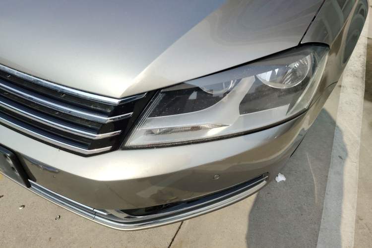 Used Volkswagen Magotan 2012 Travel Edition 2.0 TSI Comfort Version Left Front Headlight
