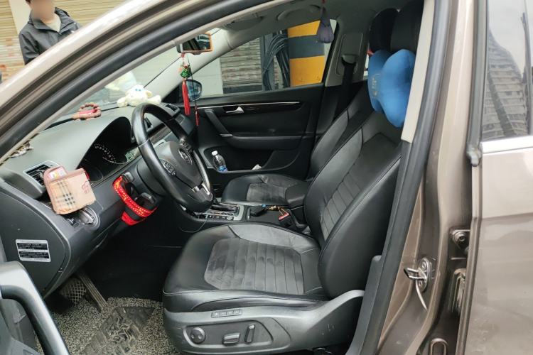 Used Volkswagen Magotan 2012 Facelift 2.0 TSI Prestige Model Left Front Seat