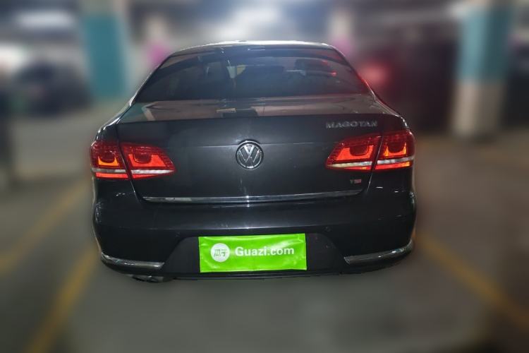 Used Volkswagen Magotan 2012 Revised 1.8TSI Luxury Version Rear