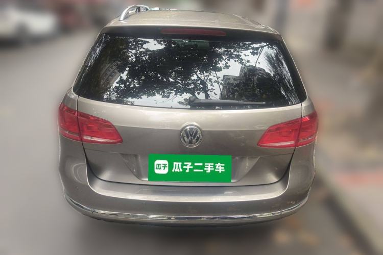 Used Volkswagen Magotan 2012 Travel Edition 2.0 TSI Comfort Version Rear