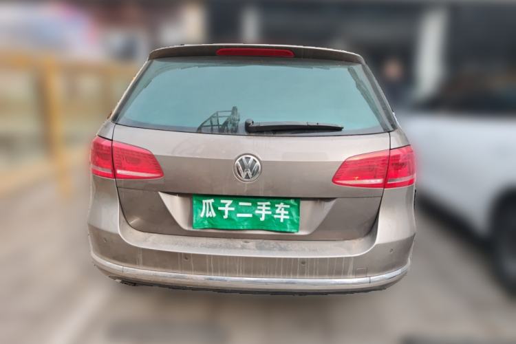 Used Volkswagen Magotan 2012 Travel Edition 2.0 TSI Luxury Version Rear