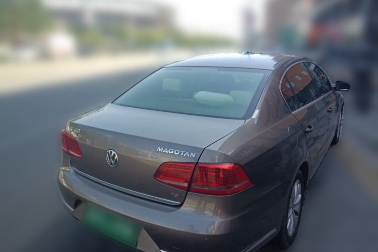 Used Volkswagen Magotan 2012 Revised Version 1.8TSI Leading Edition Rear Right 45 Deg