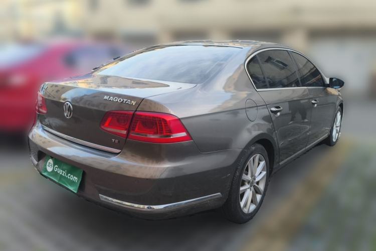 Used Volkswagen Magotan 2012 1.8TSI Prestige Model Rear Right 45 Deg
