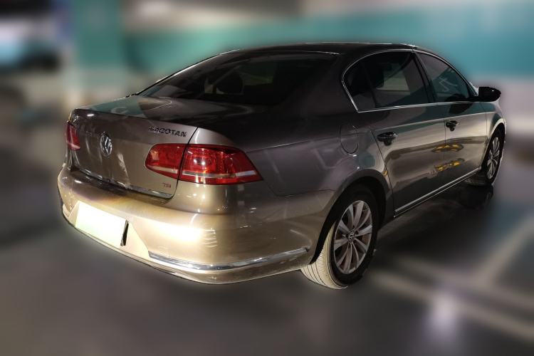 Used Volkswagen Magotan 2012 Revised 1.8TSI Luxury Version Rear Right 45 Deg