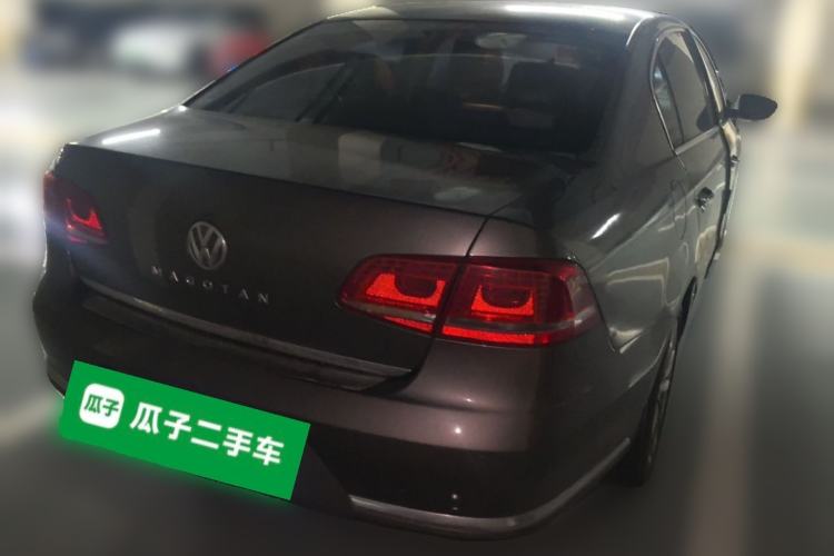 Used Volkswagen Magotan 2012 Facelift 2.0 TSI Prestige Model Rear Right 45 Deg