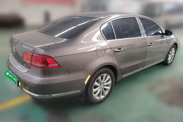 Used Volkswagen Magotan 2012 Revised Version 2.0 TSI Luxury Edition Rear Right 45 Deg