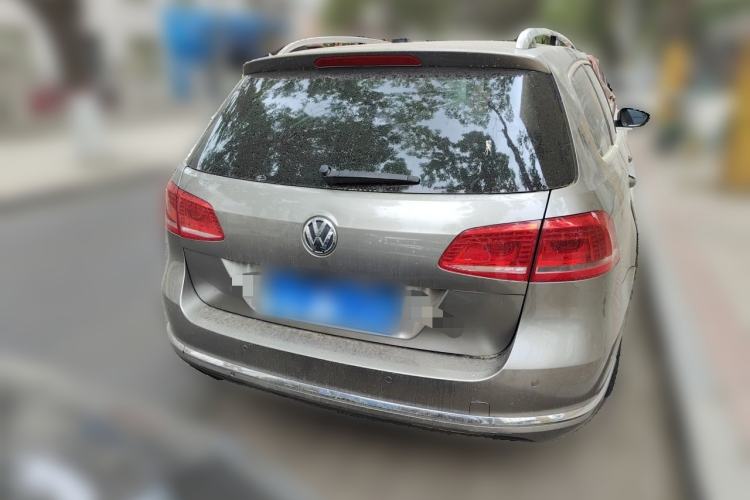 Used Volkswagen Magotan 2012 Travel Edition 2.0 TSI Luxury Version Rear