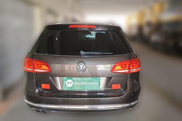 Used Volkswagen Magotan 2012 Travel Edition 2.0 TSI Comfort Version Rear
