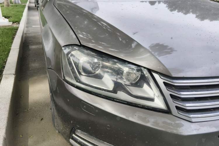 Used Volkswagen Magotan 2012 1.8TSI Luxury Model Right Front Headlight